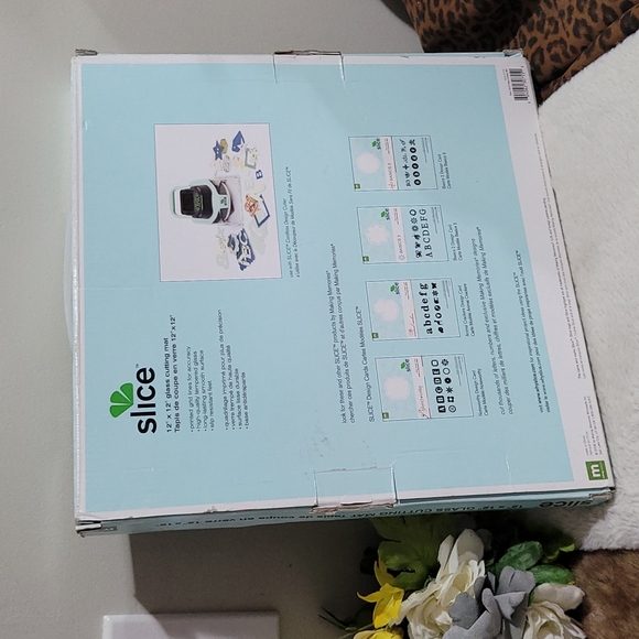 Making Memories "Slice" 12x12 glass cutting mat - Picture 4 of 7